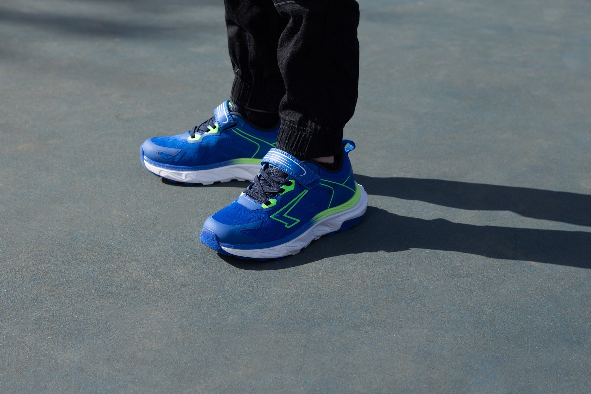 Dash Boys Runner - Royal/Lime V Strap