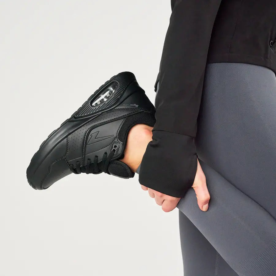 Fizz Ladies Cross Trainer - Black